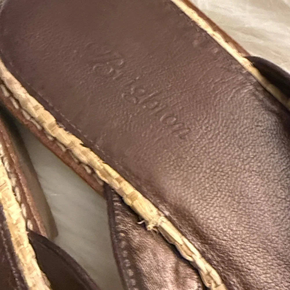Brighton Brown Butterfly Embellished Women's Sandals🔥 - Picture 4 of 10